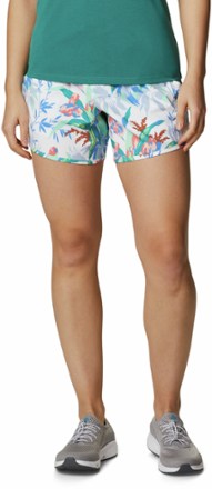 Columbia Bogata Bay Stretch Print Shorts - Women's 0