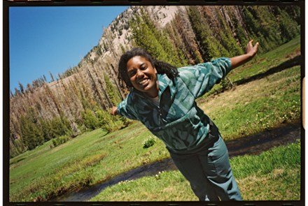 Location Image for Campwell Fleece Pullover - Women's