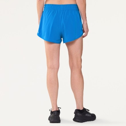 Vuori Clementine 2.5" Shorts - Women's 2