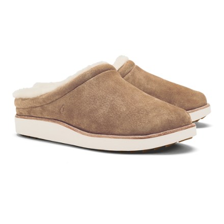 OluKai Mani Slippers - Women's 1