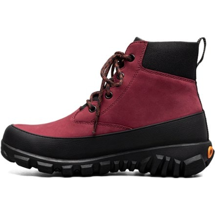 Detail Image of color Garnet