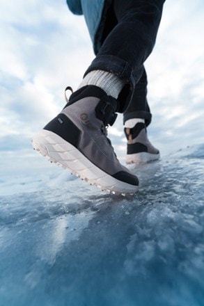 ICEBUG Alne BUGrip Boots - Women's 8