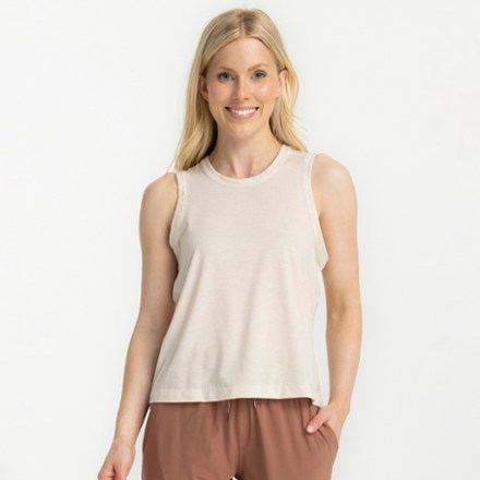 Free Fly Free Fly Women's Elevate Lightweight Tank Top  Khaki XXL - $48.00 at REI.com