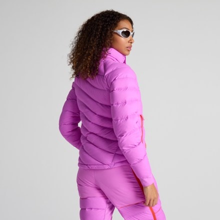 SENIQ Wild Puff Packable Down Hoodie - Women's 1