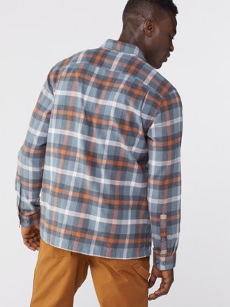 Patagonia Long-Sleeve Midweight Fjord Flannel Shirt - Men's 2