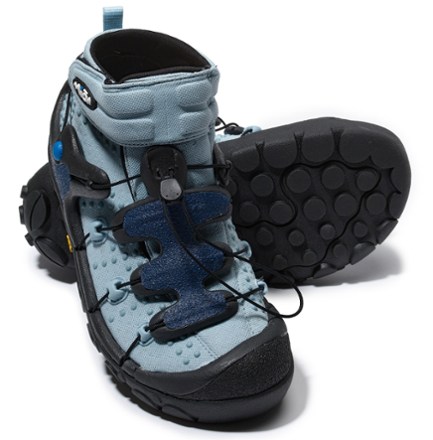 canyoneering water shoes