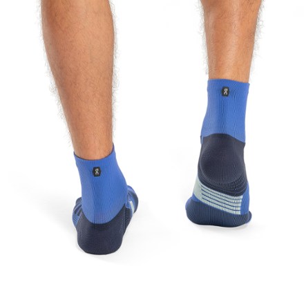 On Performance Mid Socks 2