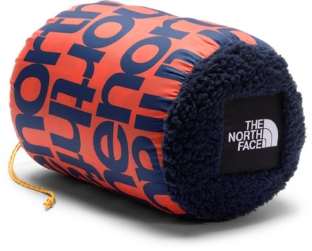 The North Face Wawona Fuzzy Blanket 2