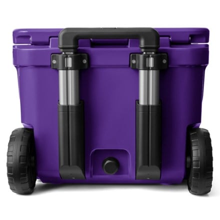 YETI Roadie 32 Wheeled Cooler 2