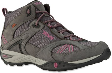 teva hiking shoes womens