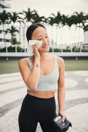 Hustle Clean Face Wipes 3
