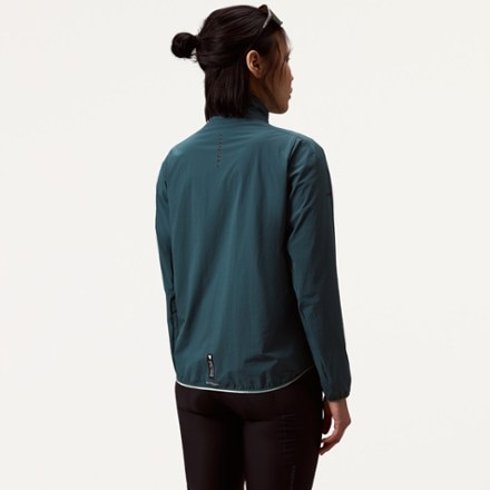 Endura Alltrack Ride Packable Cycling Jacket - Women's 2