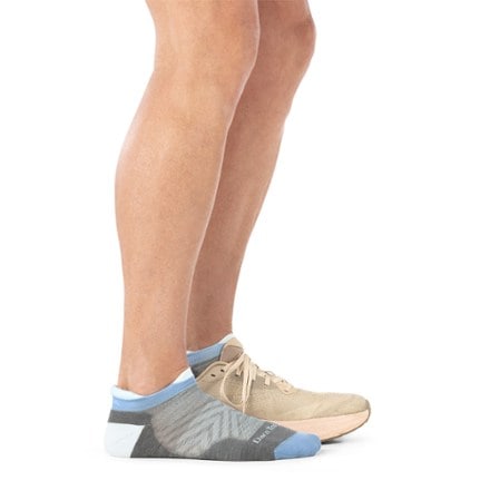 Darn Tough Run No-Show Tab Ultralightweight Cushion Socks - Women's 2