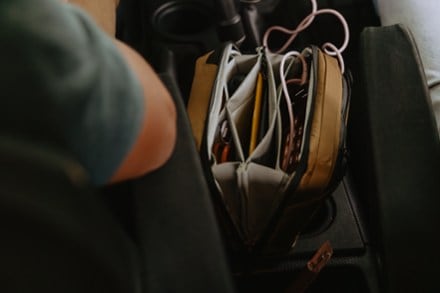 Peak Design Tech Pouch 9