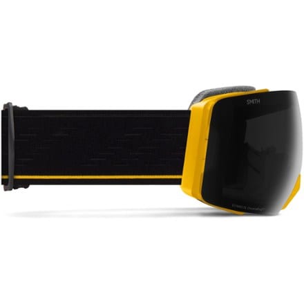 Smith I/O MAG XL ChromaPop Snow Goggles with gogglesoc 3