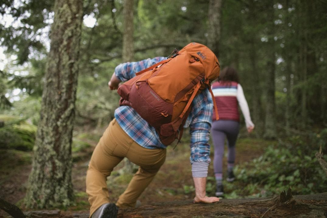 Location Image for Traverse 32 Pack - Men's