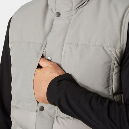 Helly Hansen Isfjord Down Vest - Men's 4