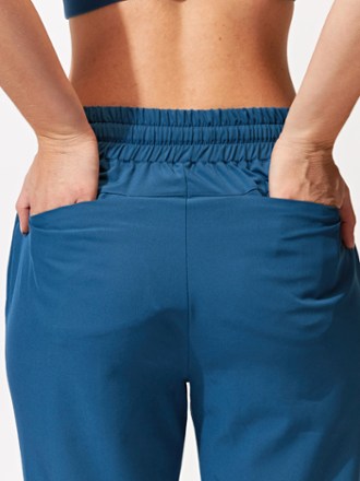 Threads 4 Thought Eco Tech Stretch Woven Joggers - Women's 3