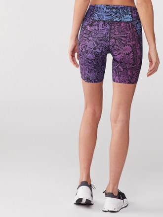 Janji Pace 7" Shorts - Women's 2