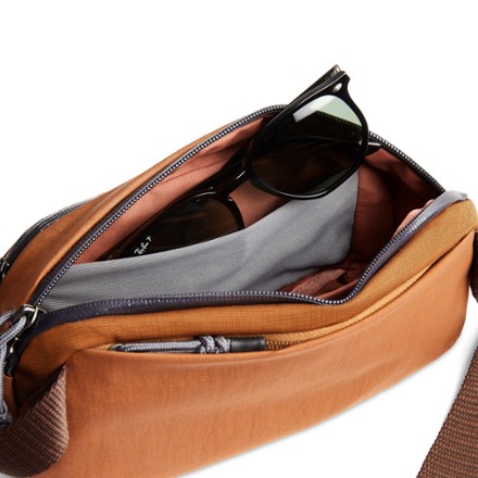 Bellroy Venture Sling 2.5 L 6