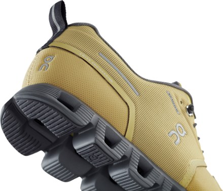 On Cloud 5 Waterproof Shoes - Men's 9