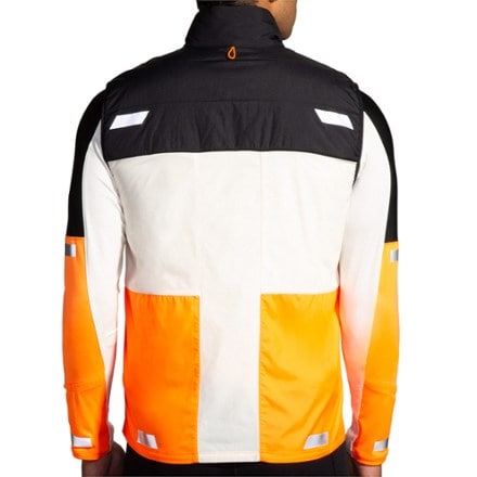 Brooks Run Visible Insulated Vest 2.0 - Men's 2