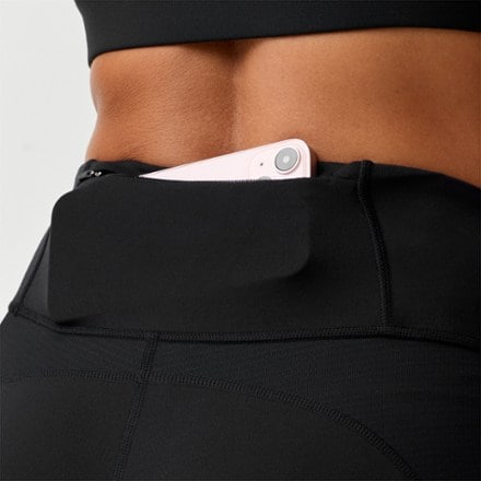 Brooks Dash Cooling Shorts - Women's 2