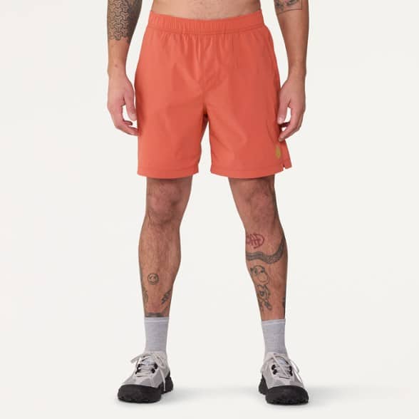 Model info: Height: 6' 2" | Waist: 32" | Inseam: 31" | Wearing size: M