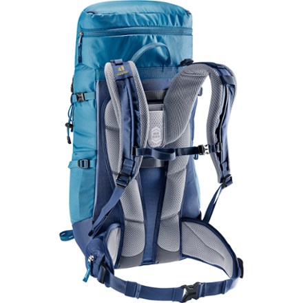 deuter 30 litre backpack childrens Trail 30L for Biking, Hiking & Trekking with Narrow Fit, U-Frame & Superior Breathability Delivering adult performance in a size appropriate for young backpackers Deuter Fox 30 Masala-Cherry