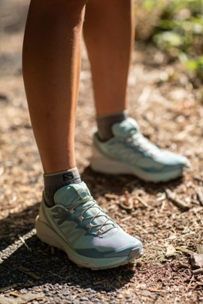 Salomon Sense Ride 4 Trail-Running Shoes - Women's 8