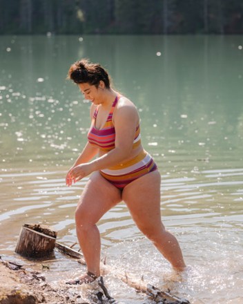 Location Image for Colorblock Swimsuit Bottoms - Women's