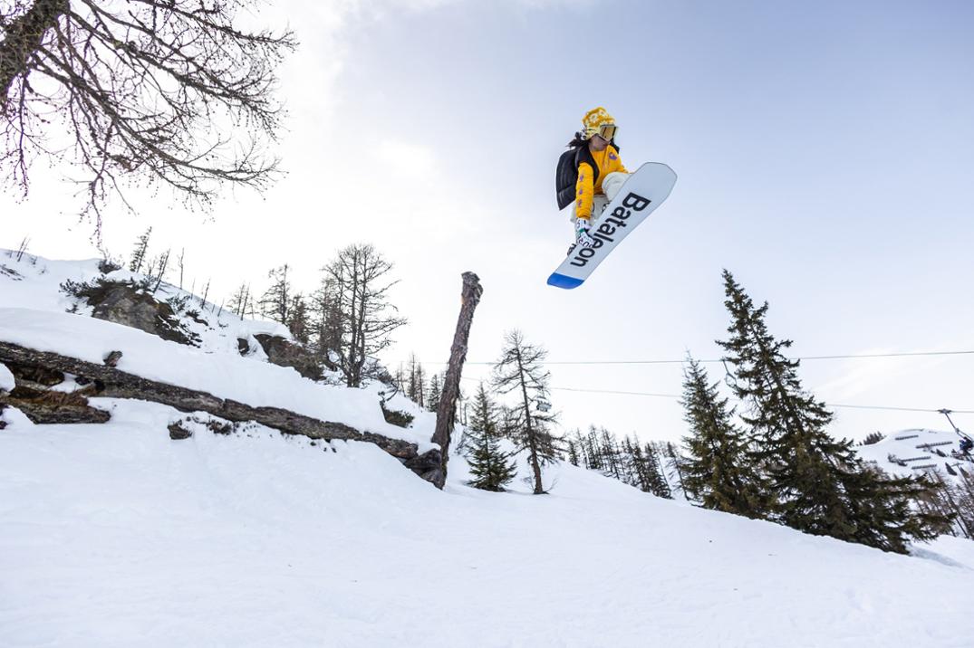 Location Image for Whatever Snowboard - 2024/2025