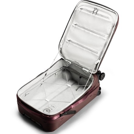 Peak Design Roller Pro Carry-On Wheeled Luggage 4