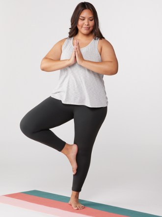 Athleta Salutation Stash Pocket II 7/8 Tights - Women's Plus Sizes 3