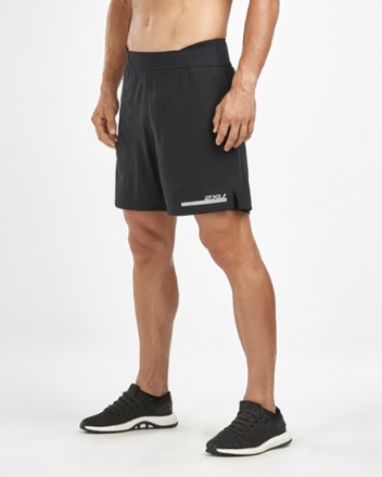 2xu 2 in 1 men's compression shorts