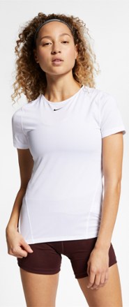 nike pro mesh top