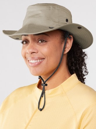 Women's Hiking Hats