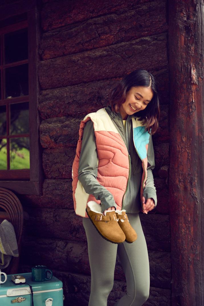 Location Image for Boston Shearling Clogs - Women's