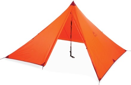 MSR Front Range 4-Person Ultralight Tarp Shelter Trekking pole not included.