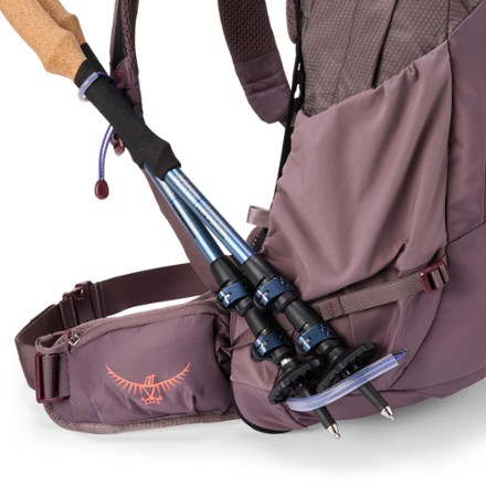 Osprey Mira 24 Hydration Pack - Women's Trekking poles not included