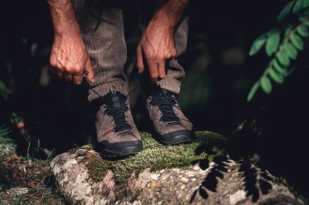 AKU Nativa Canvas Shoes - Men's 5