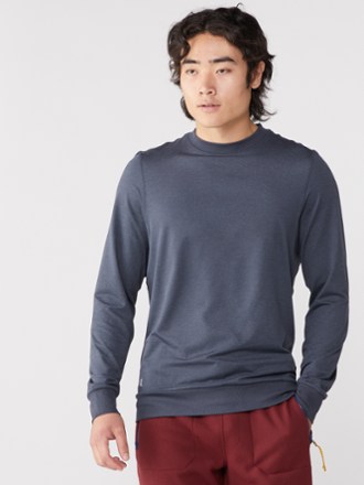 Vuori Ponto Performance Crew Sweater - Men's | REI Co-op