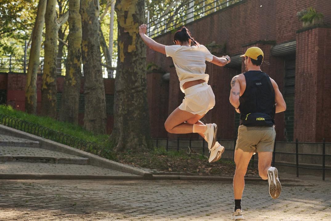 Location Image for Mach 6 Road-Running Shoes - Women's