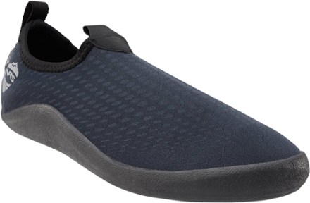 mens size 18 water shoes