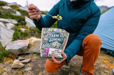 Farm to Summit Garden Mac and Cheese - 2 Servings 5