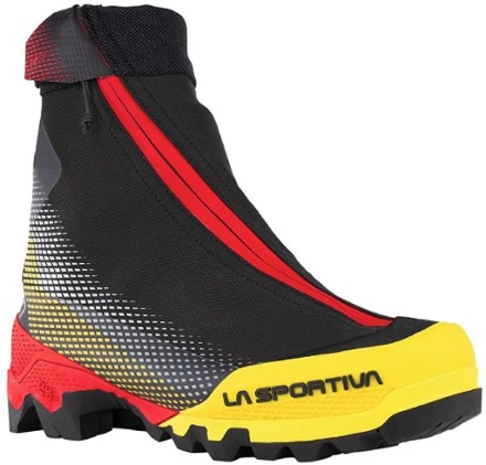 La Sportiva Aequilibrium Top GTX Mountaineering Boots 1