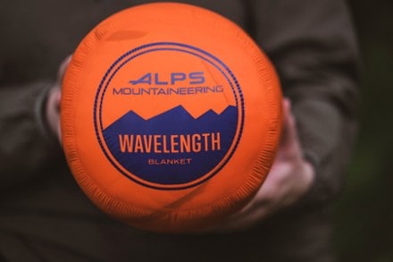ALPS Mountaineering Wavelength Blanket 9