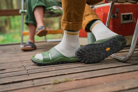 Danner Shelter Cove Slides - Men's 9