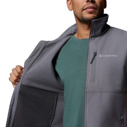 Columbia Ascender II Softshell Vest - Men's 5