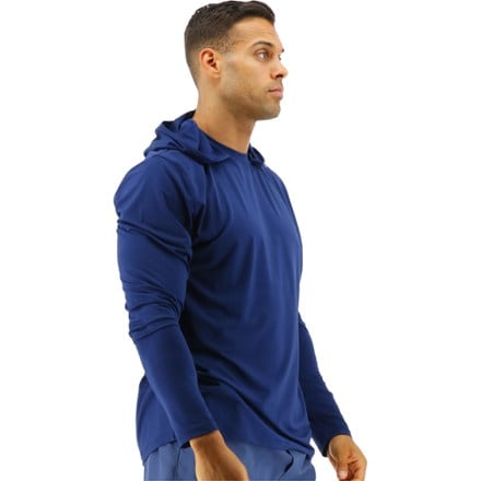 TYR SunDefense Hooded Shirt - Men's 5